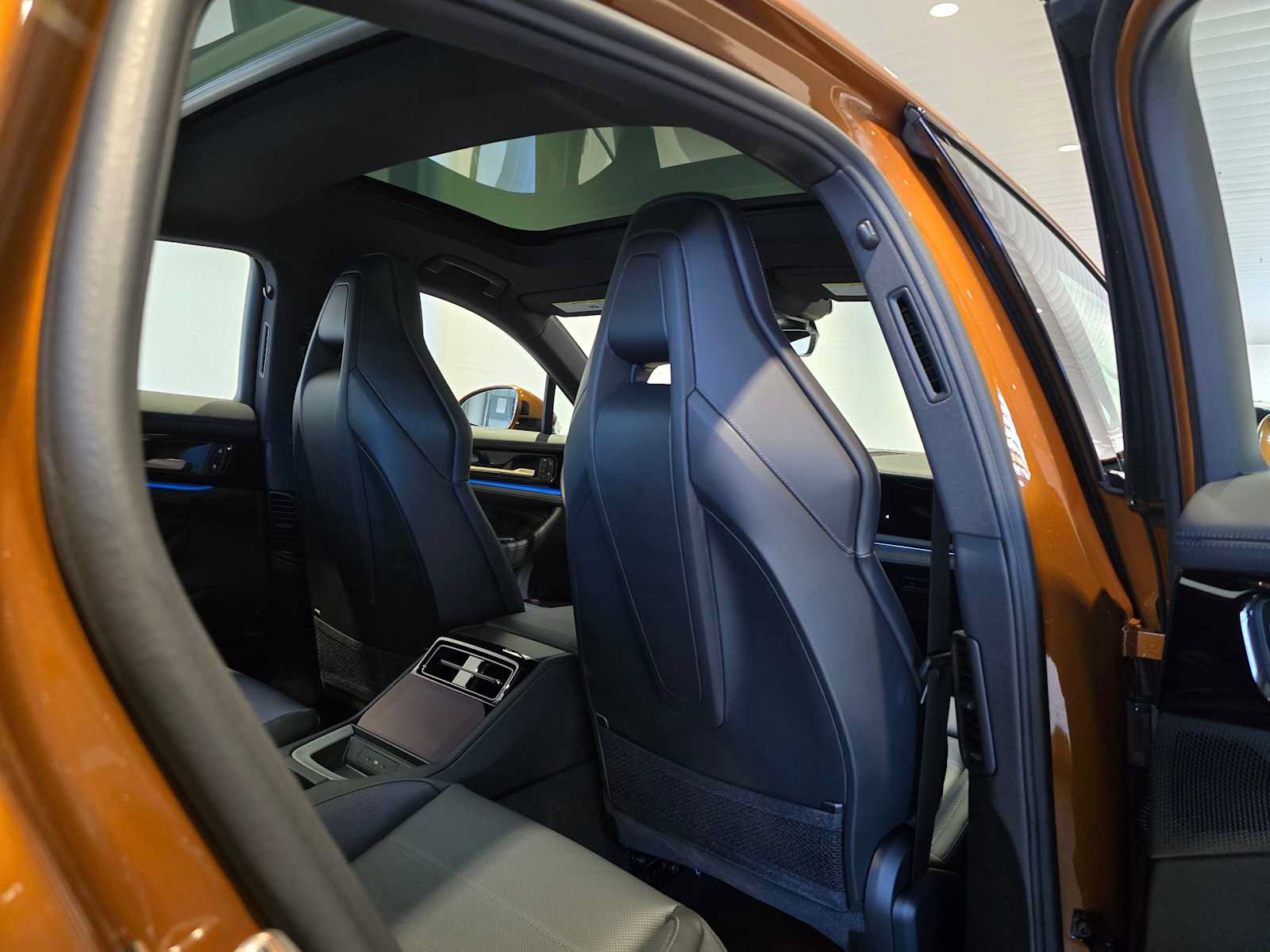 New 2026 Porsche Panamera 4 AWD/4WD image 18