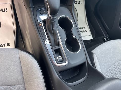 Used 2022 Chevrolet Equinox LS w/ LS Convenience Package image 15