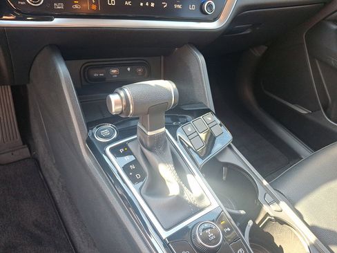 Used 2024 Kia Sportage EX image 14