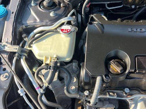 Used 2021 Honda Civic Sport image 41