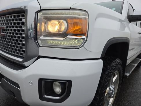 Used 2015 GMC Sierra 2500 Denali image 7