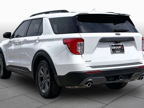 Certified 2021 Ford Explorer XLT w/ Equipment Group 202A image 11