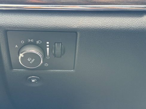 Used 2016 Jeep Grand Cherokee High Altitude AWD/4WD image 32