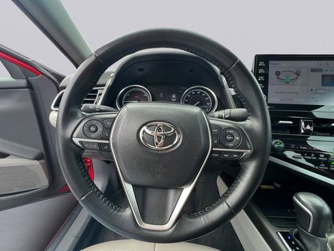 Used 2023 Toyota Camry XLE image 13