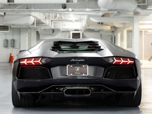 Used 2014 Lamborghini Aventador LP 700-4 AWD/4WD image 8