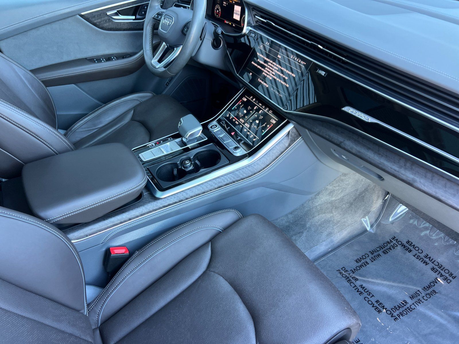 Used 2023 Audi Q8 Prestige w/ Prestige Package AWD/4WD image 16