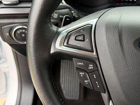 Used 2019 Ford Fusion Titanium FWD image 13