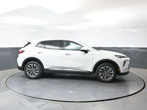 Used 2024 Buick Envision Preferred AWD/4WD image 2