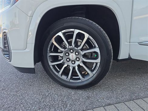 Certified 2021 GMC Acadia Denali w/ Denali Technology Package image 32