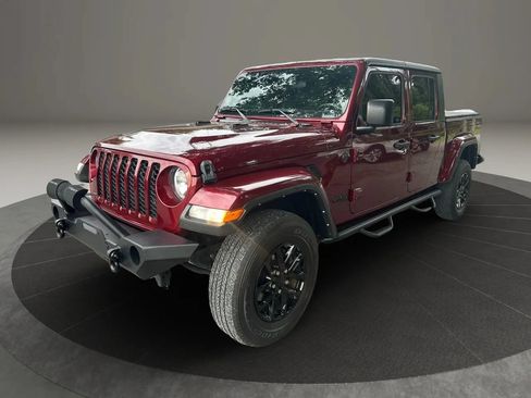 Used 2022 Jeep Gladiator Sport AWD/4WD image 7