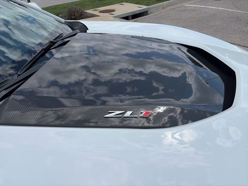 Used 2019 Chevrolet Camaro ZL1 RWD image 26