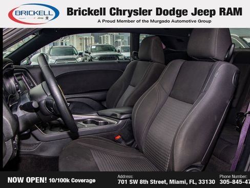 Used 2017 Dodge Challenger SXT image 13