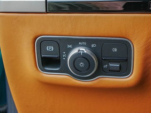 New 2026 Aston Martin V8 Vantage Roadster image 30