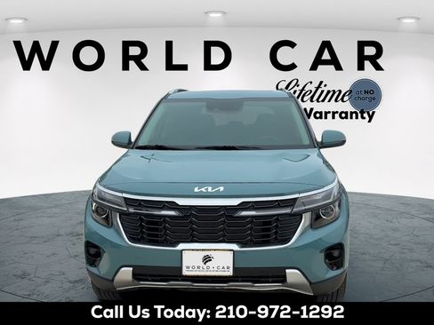 Used 2025 Kia Seltos EX w/ EX Sunroof Package FWD image 2