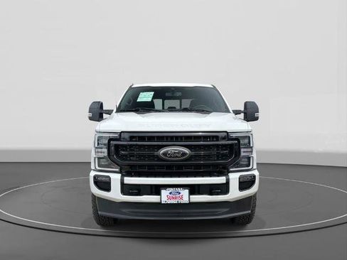 Certified 2022 Ford F250 Lariat w/ Black Appearance Package AWD/4WD image 3