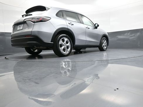 Certified 2024 Honda HR-V LX image 28