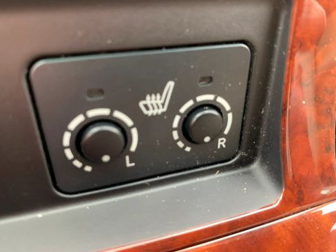 Used 2011 Toyota Highlander Limited FWD image 24