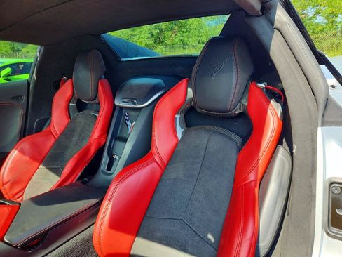 Used 2021 Chevrolet Corvette Stingray Premium Conv w/ Z51 Performance Package RWD image 7