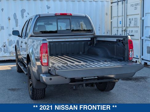 Used 2021 Nissan Frontier SV w/ Midnight Edition Floor Mats AWD/4WD image 13