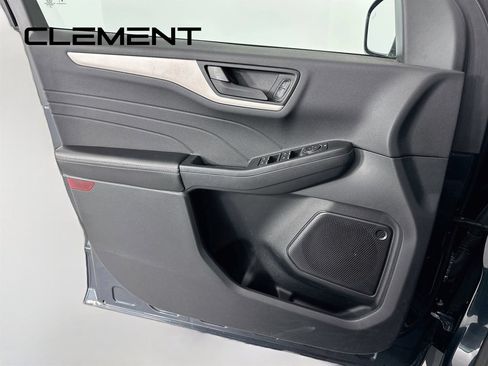 Used 2022 Ford Escape SE w/ SE Sport Appearance Package FWD image 26