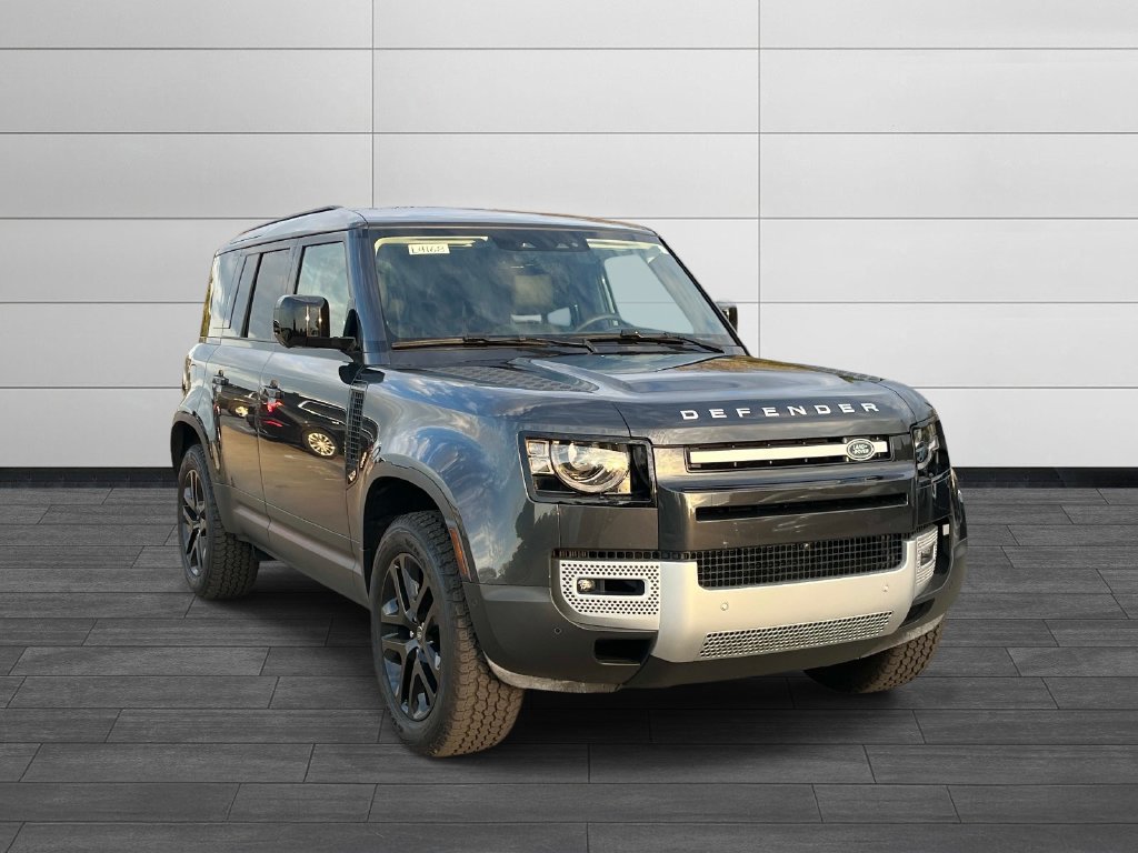 Used 2025 Land Rover Defender 110 S AWD/4WD image 7