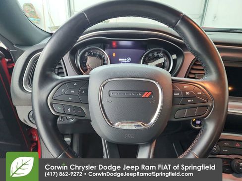 Certified 2022 Dodge Challenger SXT image 22