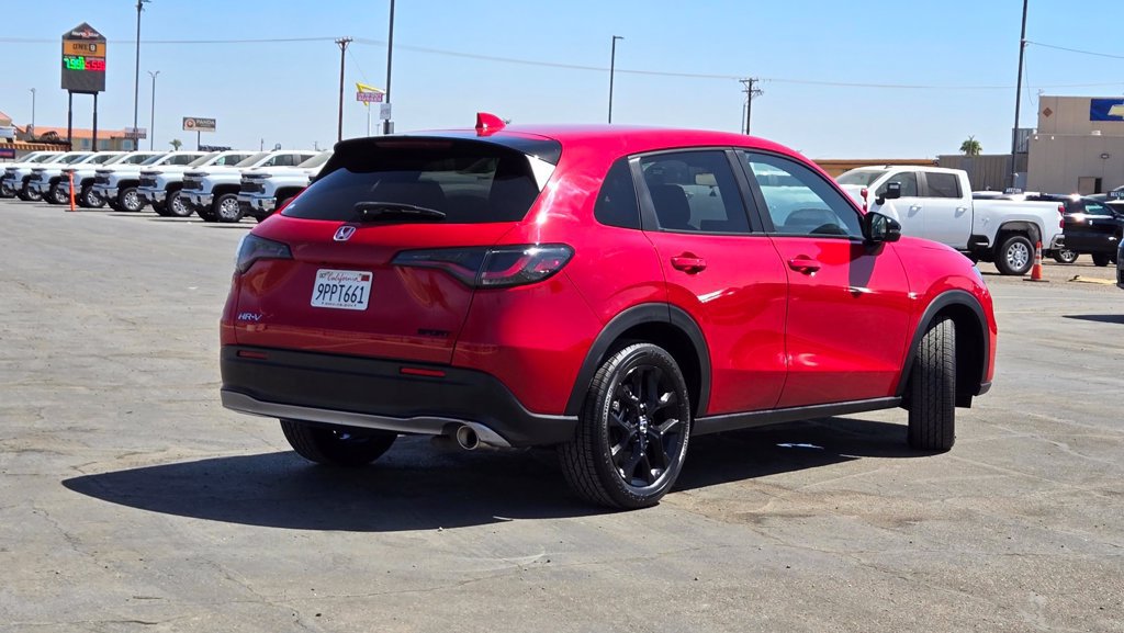 Used 2025 Honda HR-V Sport image 4