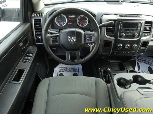Used 2014 RAM 3500 Tradesman w/ Chrome Appearance Group AWD/4WD image 9