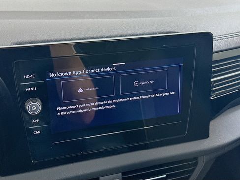 Used 2025 Volkswagen Jetta Sport image 21