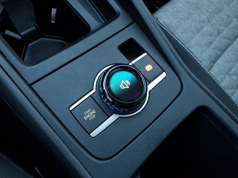 Certified 2025 Volkswagen Tiguan S image 28