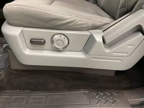 Used 2012 Ford F150 XLT w/ XLT Chrome Pkg image 24