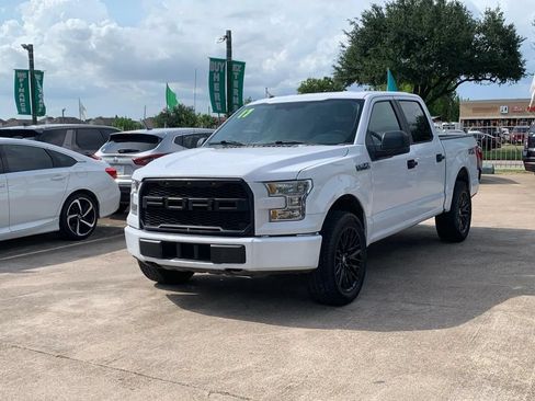 Used 2017 Ford F150 XL w/ Equipment Group 101A Mid RWD image 4