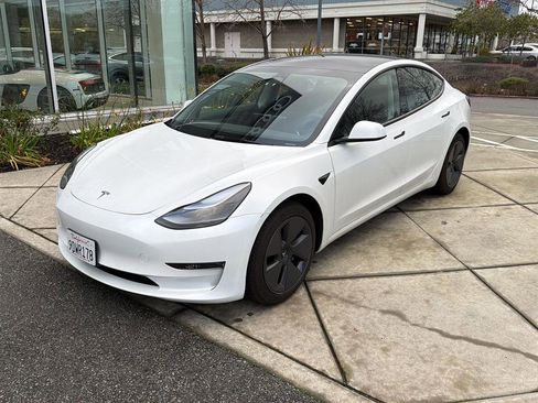 Used 2023 Tesla Model 3 Long Range image 1