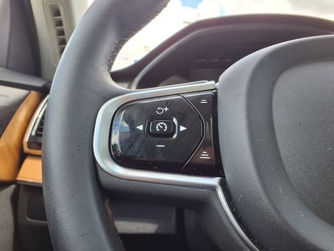Certified 2024 Volvo XC90 B5 Plus AWD/4WD image 26