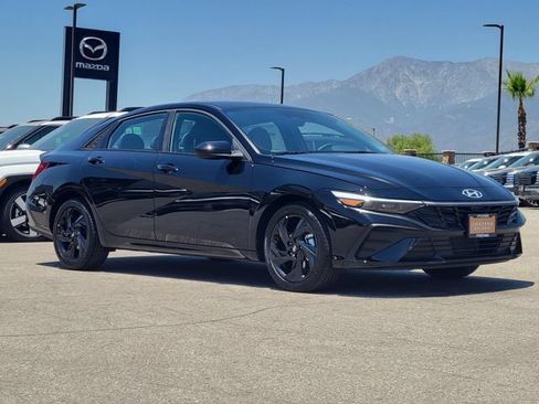 New 2026 Hyundai Elantra SEL Sport FWD image 36