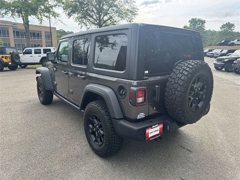 Used 2023 Jeep Wrangler Willys image 3