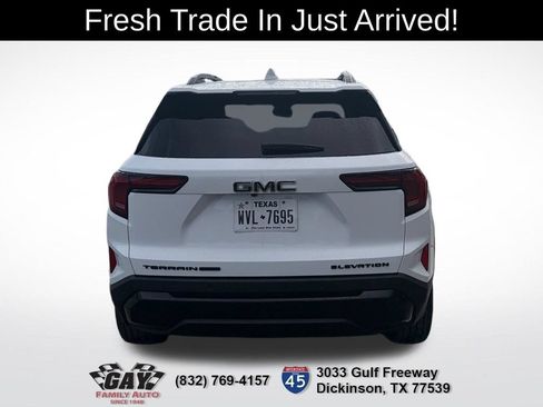 Certified 2025 GMC Terrain Elevation w/ Elevation Premium Package AWD/4WD image 8