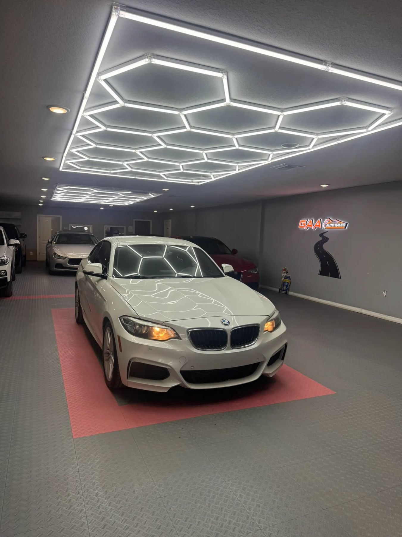 Used 2016 BMW 228i Coupe RWD image 1
