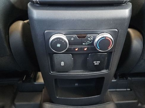 Used 2020 Ford Explorer Limited AWD/4WD image 18