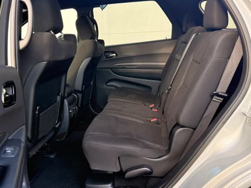 Used 2025 Dodge Durango GT AWD/4WD image 12