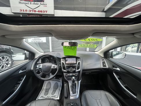 Used 2014 Ford Focus Titanium FWD image 9