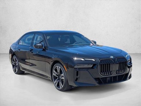 New 2026 BMW 740i RWD image 6