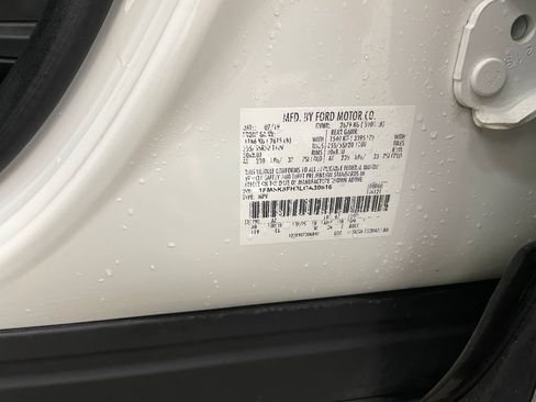 Used 2020 Ford Explorer Limited w/ Class III Trailer Tow Package AWD/4WD image 39