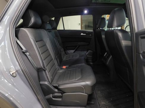 Used 2020 Volkswagen Atlas Cross Sport SEL Premium R-Line image 65