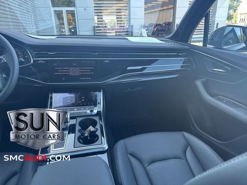 Certified 2025 Audi Q7 3.0T Premium Plus image 15