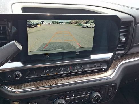 Certified 2023 Chevrolet Silverado 1500 LT AWD/4WD image 18