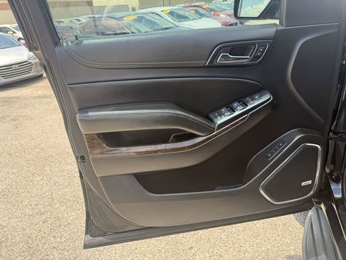 Used 2015 Chevrolet Suburban LT AWD/4WD image 14