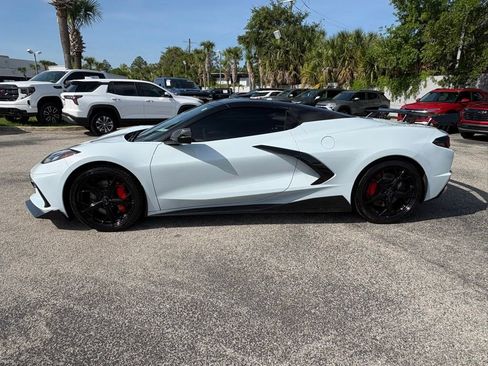 Used 2021 Chevrolet Corvette Stingray Premium Conv w/ Z51 Performance Package RWD image 4