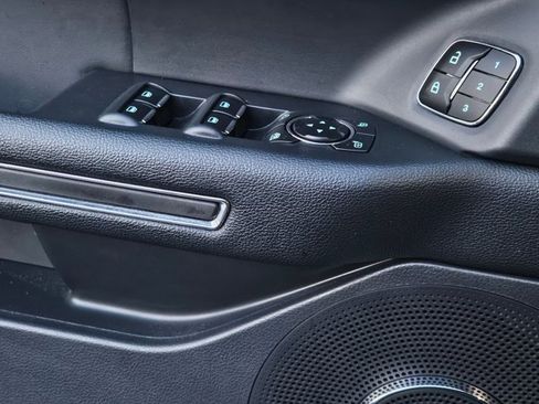 Used 2024 Ford Expedition Limited image 6