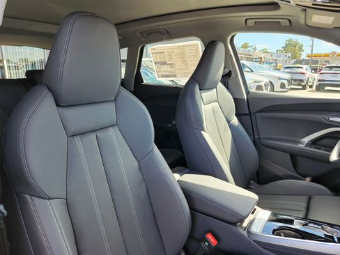 New 2025 Audi Q5 Premium Plus image 21
